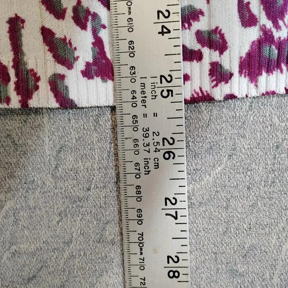 Lavena NWT Women's Ribbed Sweater White/Purple/Gray Animal Print in  Size Small - Picture 11 of 11